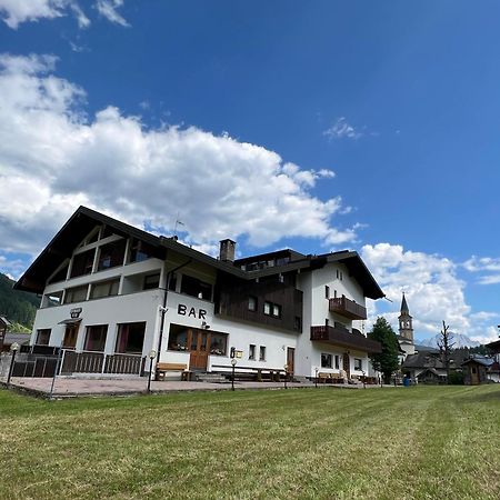 Hotel D'La Varda Di Topran D'Agata Paolo &C Sas Padola Kültér fotó